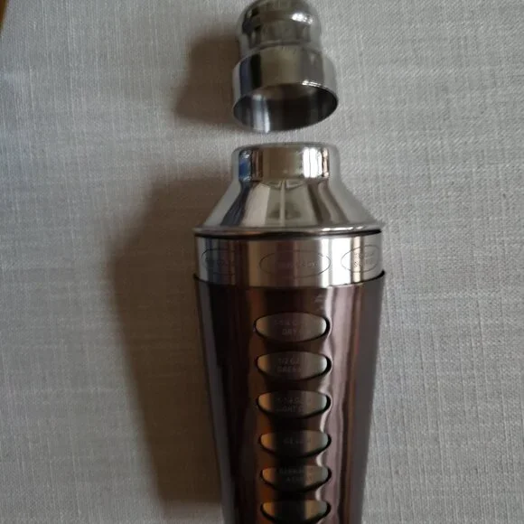 Cocktail Shaker - Spin n Select from 8 recipes - New in box - Stainless steel - Picture 3 of 6